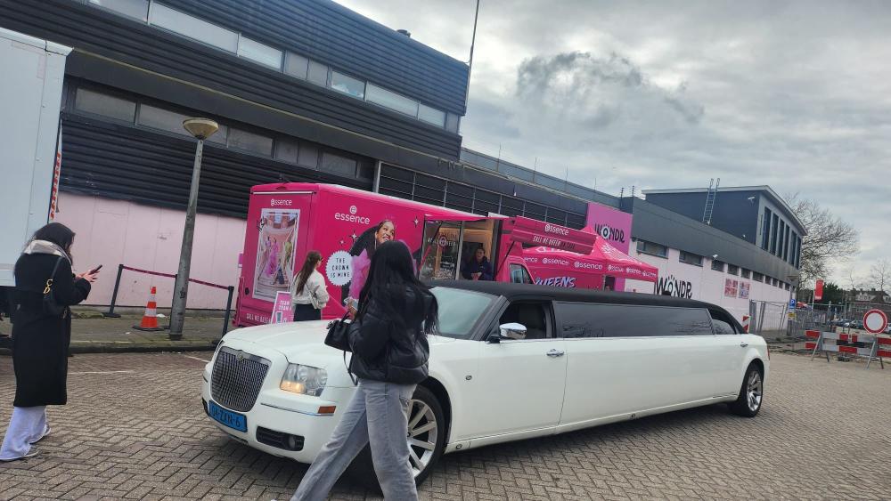 Chrysler Tuxedo limousine wit - luxe limousine