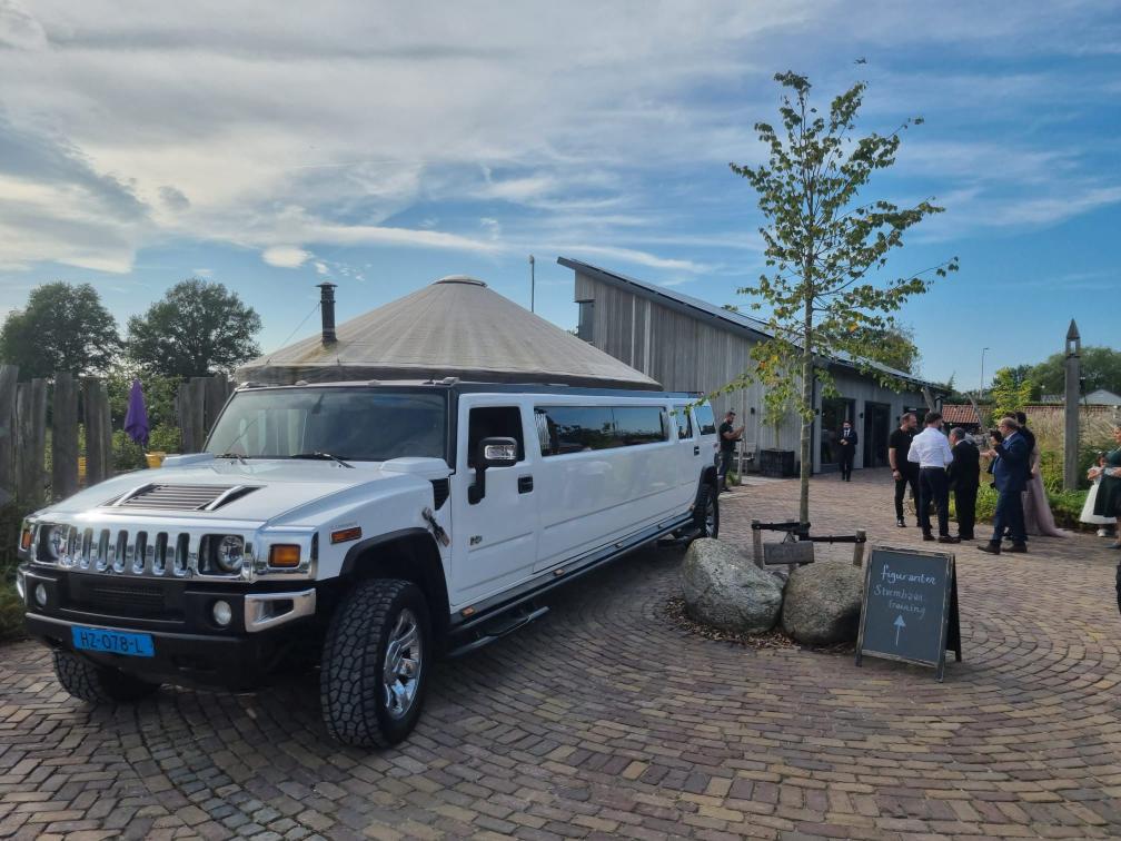 Hummer H2 limousine wit