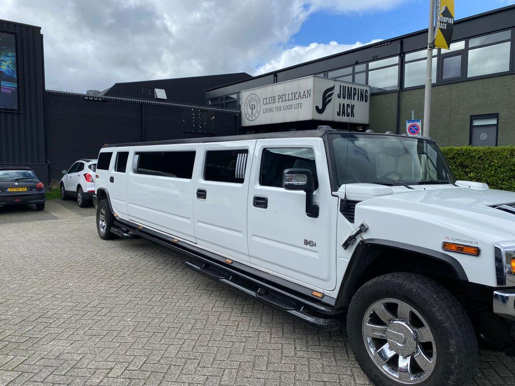 Hummer H2 limousine wit