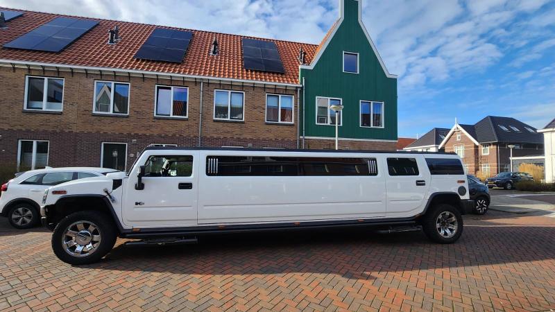 Hummer H2 limousine wit