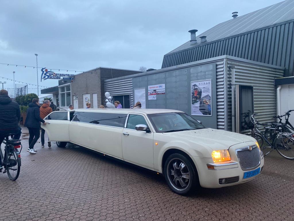 Limousine huren Breda - Luxe limousine